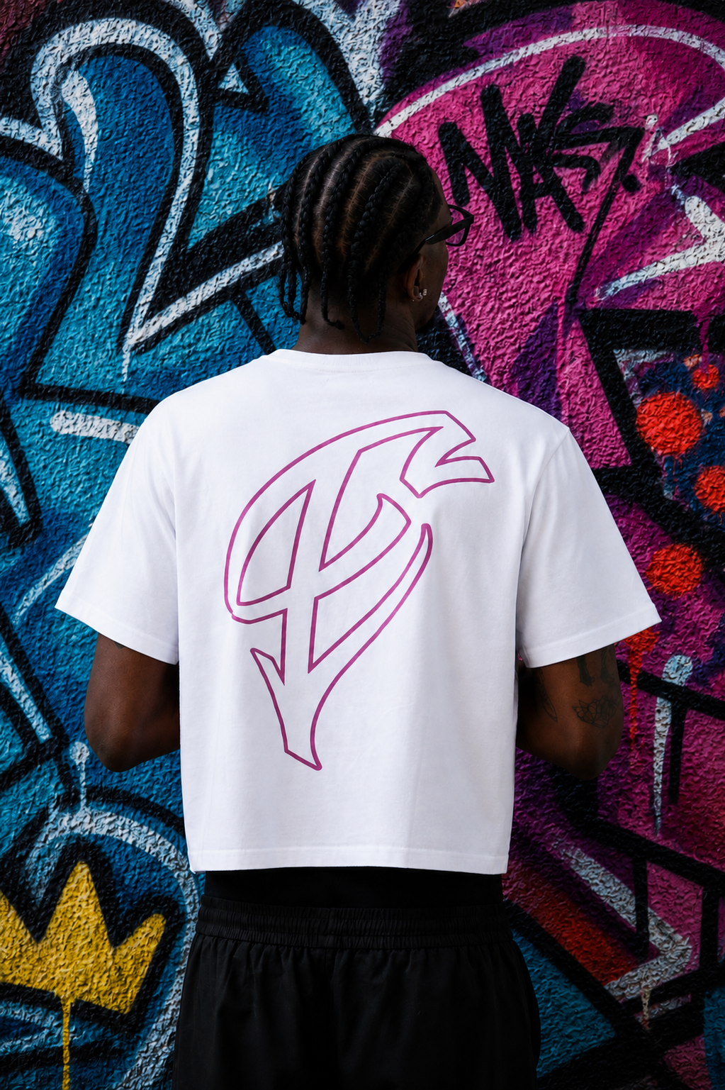 SIGNATURE TEE (WHITE)